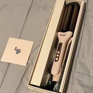 Lange Le Vogue Titanium Deep Waver Preowned